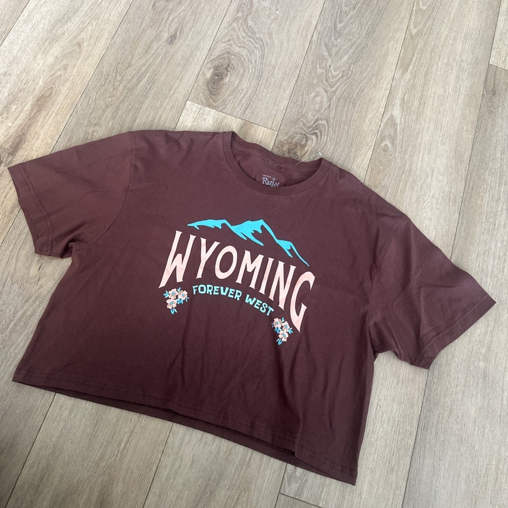 Wyoming "Forever West" Women's Crop Short Sleeve Tee Brown X-Large‎